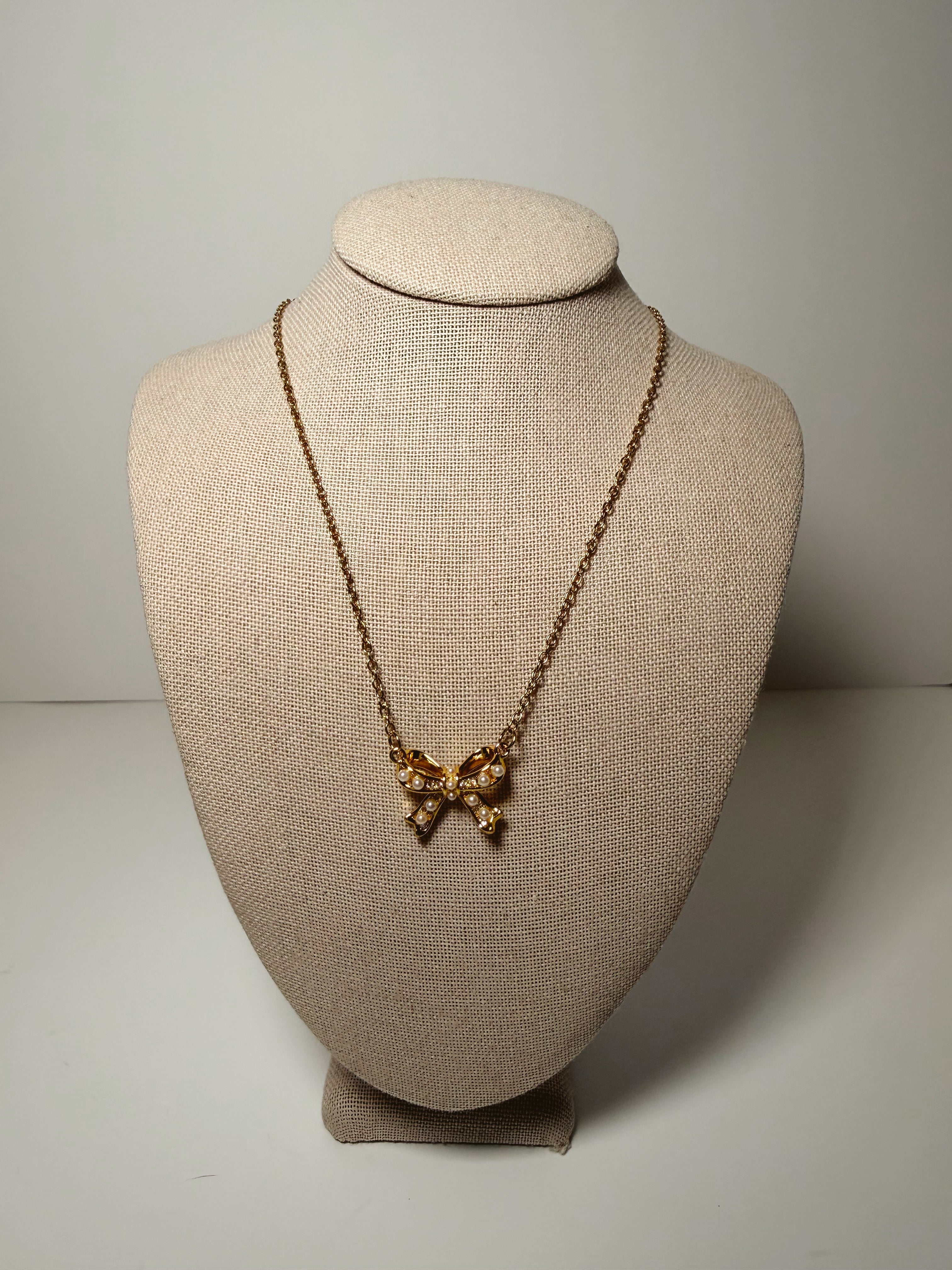 Pearl Bow Necklace