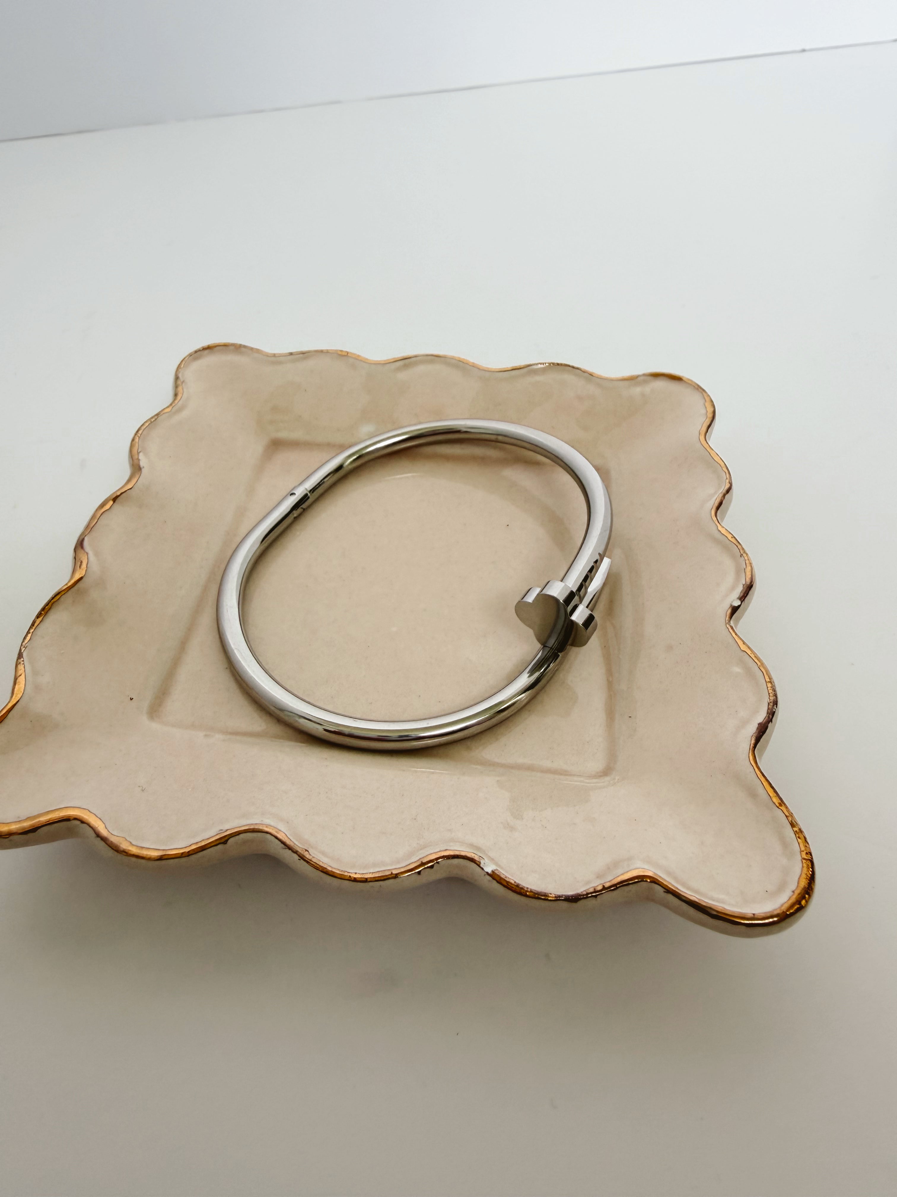 Floral Nail Bangle
