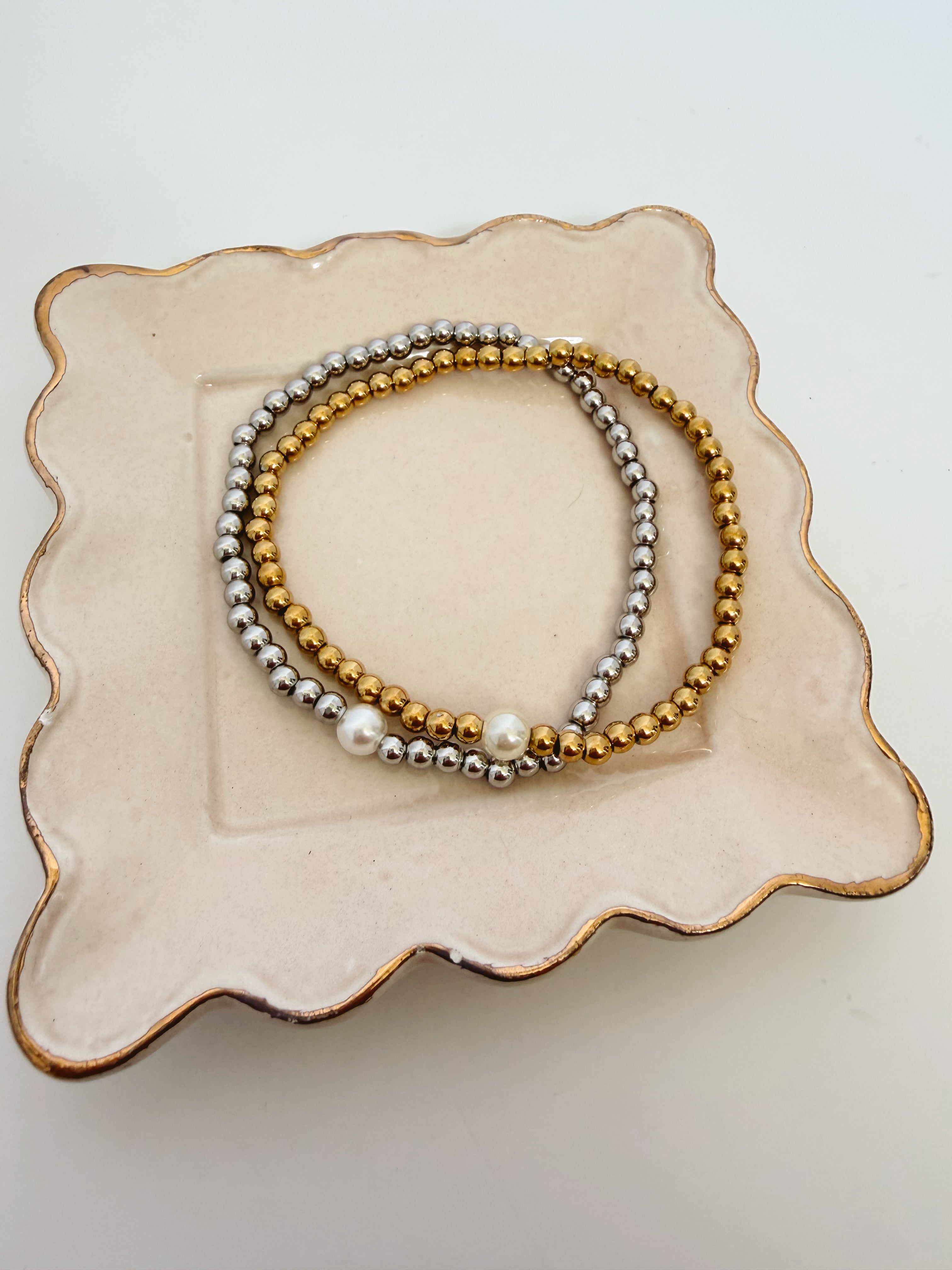 Wanda Pearl Bracelet